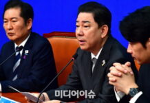 김병기 “정치검사 실체 낱낱이 공개…이번 주 국정조사 요구서 제출 예정”:미디어이슈