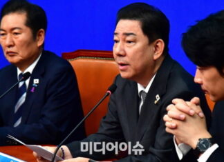 김병기 “정치검사 실체 낱낱이 공개…이번 주 국정조사 요구서 제출 예정”:미디어이슈