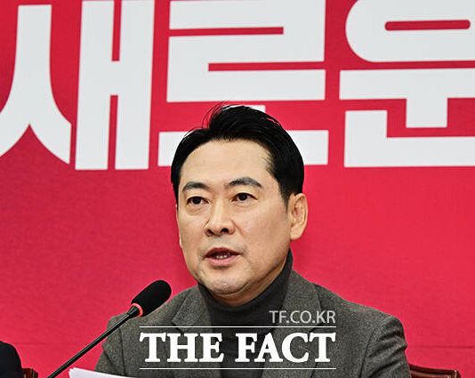 국힘 신임 윤리위원장 “정치적 책임도 함께 판단할 것” – 정치 | 기사