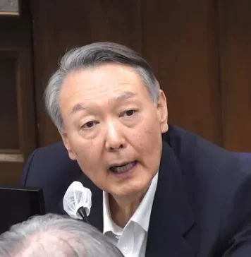 윤석열 단죄 앞 지지자들 “내란 아냐”…명칭 수정 ‘사이버 고지전’