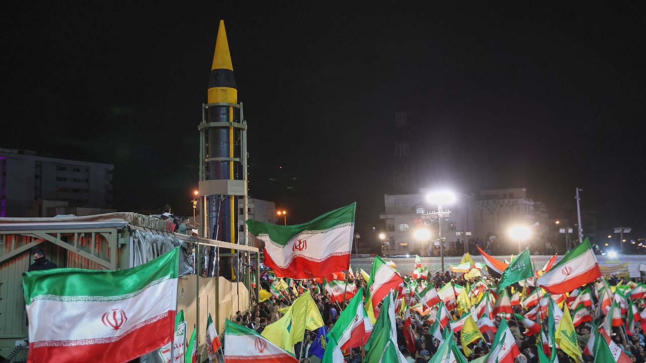 '쏴 없애라' 명령 내린 트럼프‥미사일 재고는 '빨간불' [World Now]