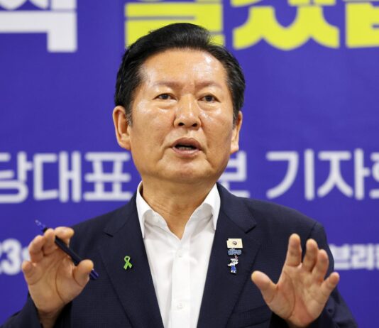 정청래 “JMS가 작은아버지? 신천지? 100% 가짜뉴스”-정치ㅣ한국일보