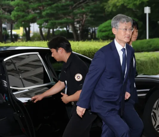 민주 “조희대, 대법관 임명 제청 자진 철회하라…불응하면 후속 조처”