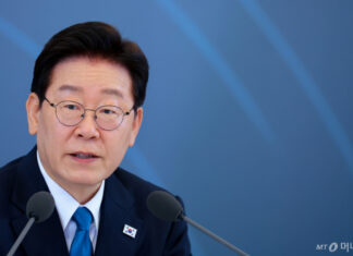 국가핵심기술 ‘디스플레이’도 AI 쓴다…정부, 보안 가이드 마련