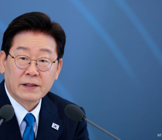 국가핵심기술 ‘디스플레이’도 AI 쓴다…정부, 보안 가이드 마련